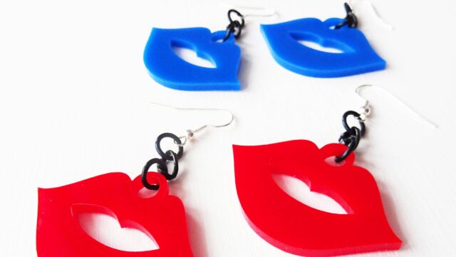 Knowing-Lips-Earrings